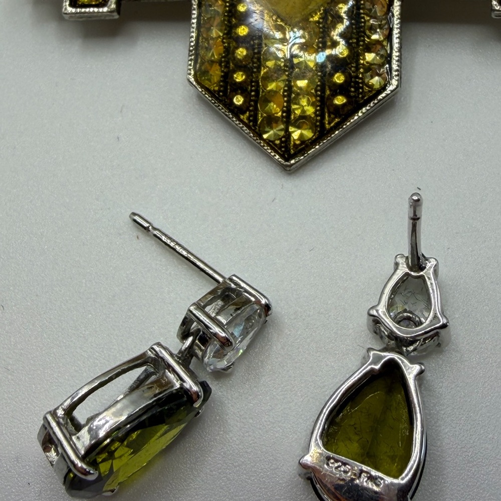 Elegant Gold Pendant and Silver .925 Silver Gemstone Earrings Jewelry Bundle - Picture 5 of 15